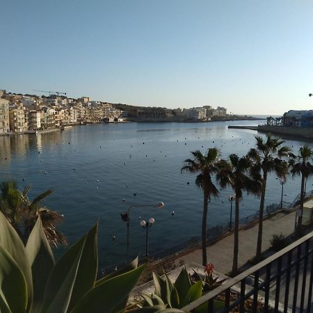 Готель Seafront Akwador Марсаскала Екстер'єр фото